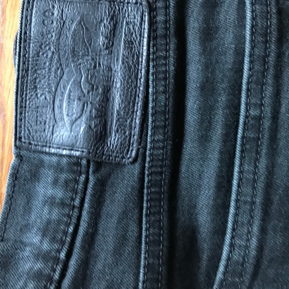 Levis